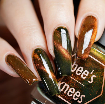 *PRE-ORDER* Bee's Knees Lacquer - I Choose the Bear (Magnetic)