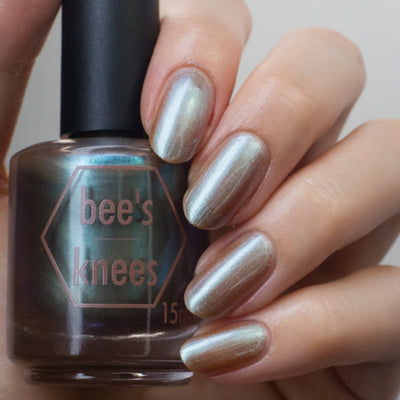 Bee's Knees Lacquer - Torrent