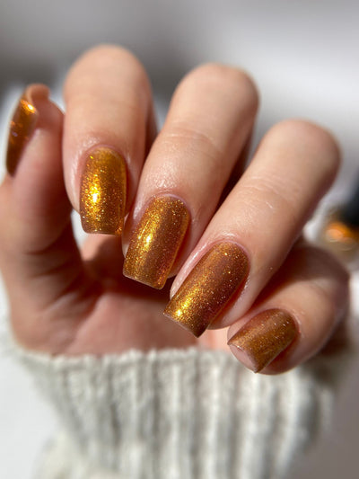 *PRE-ORDER* Bee's Knees Lacquer - Would Make Isaac Newton Crawl Back Into His Mother's Womb