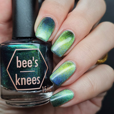 *PRE-ORDER* Bee's Knees Lacquer - Fake Dating (Magnetic)